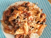 Una foto de pasta con queso manchego