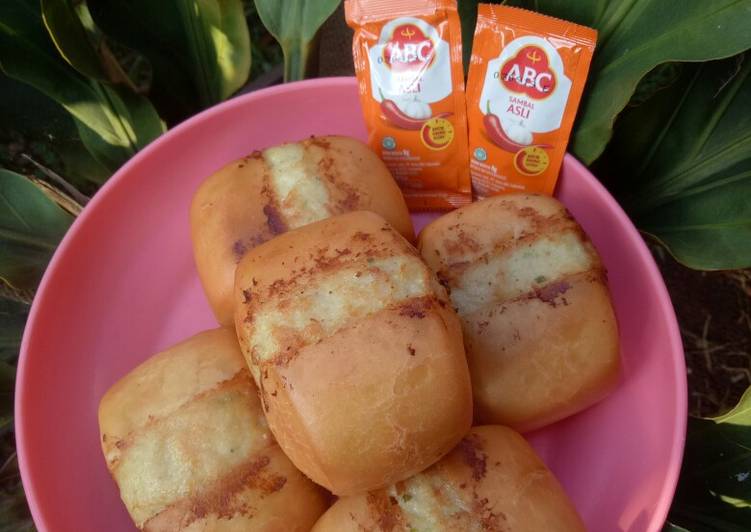 Langkah Mudah untuk Menyiapkan Mantau Goreng isi Ayam, Enak Banget