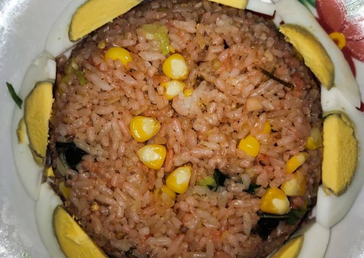 Langkah Mudah Menyiapkan Nasi goreng merah Super Enak