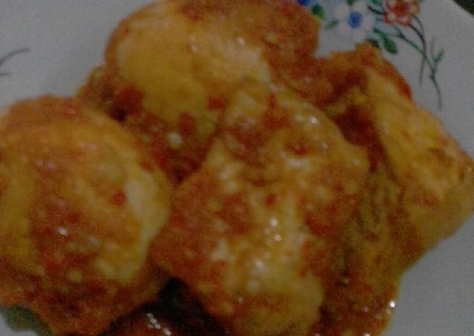 Resep: Telur dan tahu bumbu bali pedas Enak