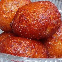 A picture of Bread gulab Jamum.