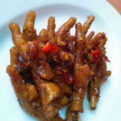 A picture of Ceker Pedas.