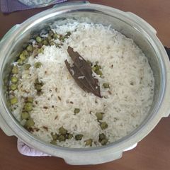 A picture of Matar pulao 😋.