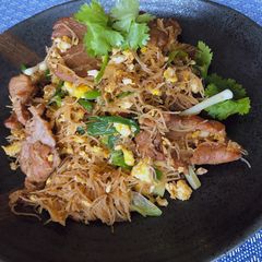 A picture of 🧑🏽‍🍳🧑🏼‍🍳 The Spicy Thai Noodles with Pork •Easy Rice Noodles Recipe |ThaiChef food.