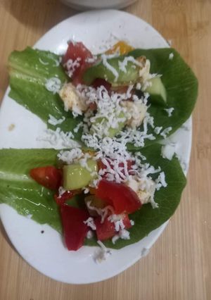A picture of Lettuce salad.