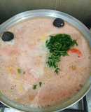 شوربة الدجاج بالشعيريه