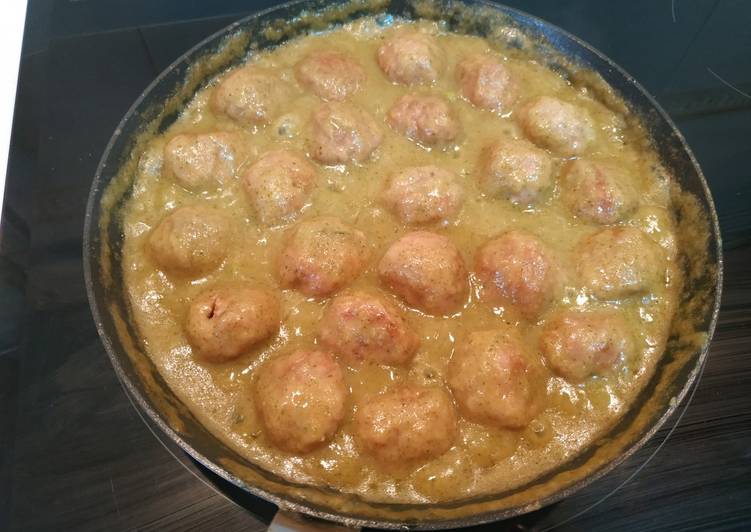 Albóndigas en Salsa Verde a mi manera