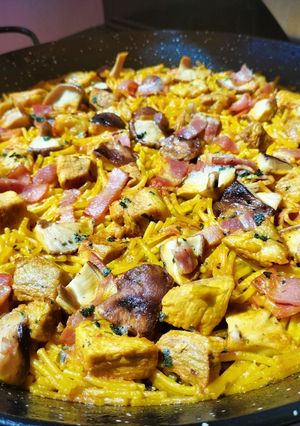 Una foto de Fideos con secreto, seta shiitake y bacon