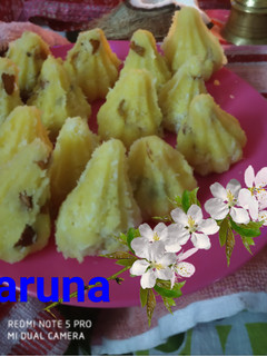 A picture of Mawa nariyal Modak .