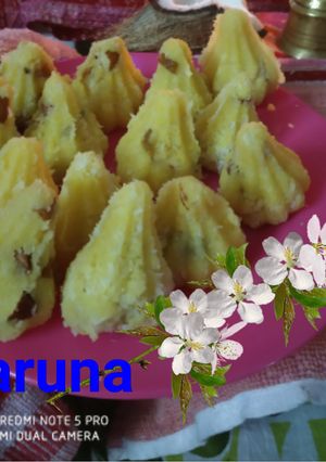 A picture of Mawa nariyal Modak .