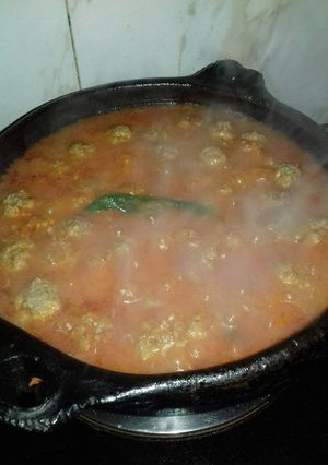 صورة لوصفة طاجين بالطماطم و الكفتة