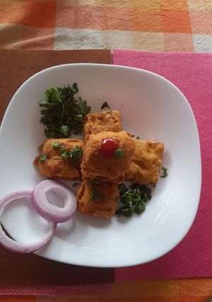 ब्रेड पकोड़ा (Bread pakoda recipe in hindi) रेसिपी मुख्य फोटो