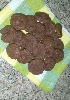 A picture of Chocolate butter cookies without oven.