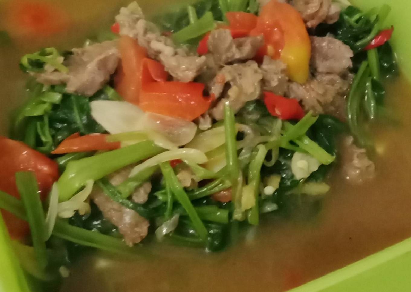 daging sapi kangkung