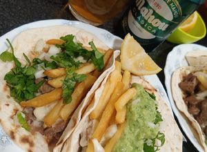 Foto principal de Tacos Mexicanos!!!🌮de ternera de res con papas fritas 😍