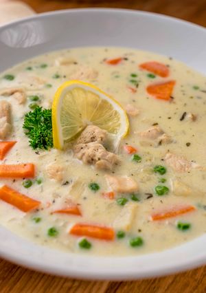 Tárkonyos csirkeragu leves recept fotója