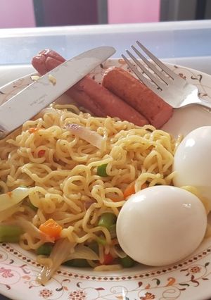 A picture of Simple noodles.