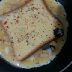 A picture of Bread omelette.