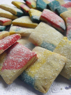 Una foto de Cookies o galletitas en colores