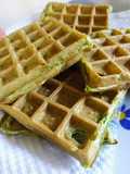 Waffles salati alla rucola