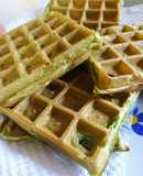 Waffles salati alla rucola