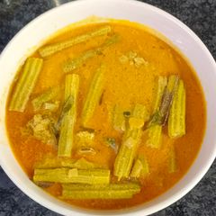 A picture of Mutton bone and drumstick saru.