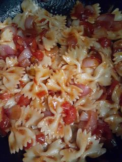 टैंगी पास्ता (Tangy Pasta recipe in Hindi) रेसिपी मुख्य फोटो