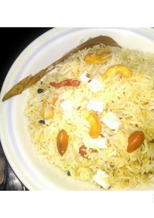 A picture of Paneer dryfruit pulav.