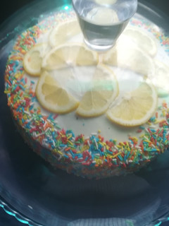 A picture of Lemon cake.