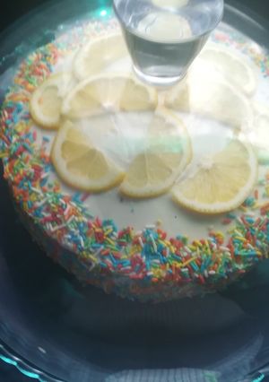 A picture of Lemon cake.