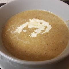 A picture of Curry Lentil Soup.