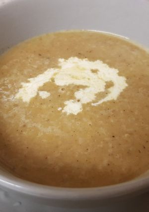A picture of Curry Lentil Soup.