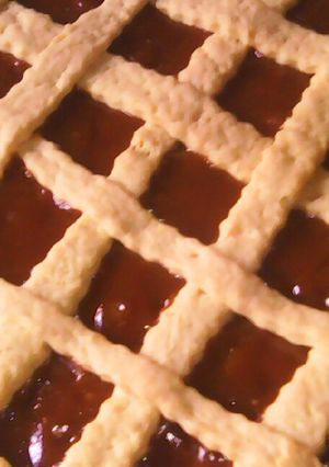 Una foto de Pastafrola de dulce de caramelo😋