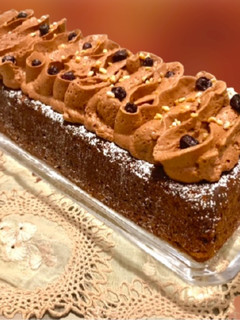 Foto di Plumcake di Mele e Cioccolato con Mousse all’Aquafaba