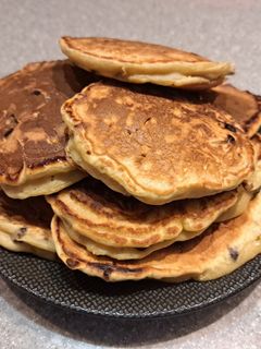 A picture of Banana & Chocolate Pancakes.
