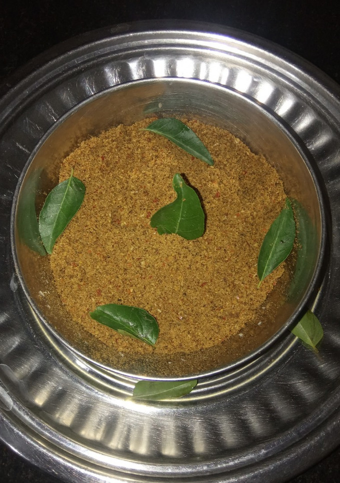 கேரள  இடி  சம்மந்தி பொடி செய்முறை முக்கிய புகைப்படம்