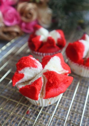 Foto resep Bolu kukus santan - merah putih