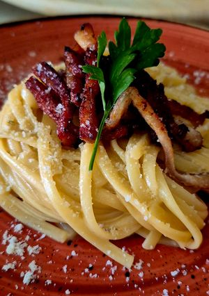 Foto principal de Espagueti con Cebolla Caramelizada y Tiras de Lomo
