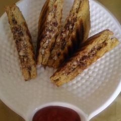A picture of Rajma Paneer Cheese Sandwich.