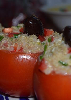 Una foto de Tomates rellenos con quinoa