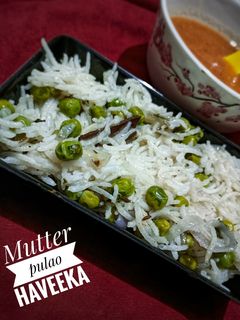 मटर पुलाव (matar pulav recipe in marathi) रेसिपी चे मुख्य फोटो