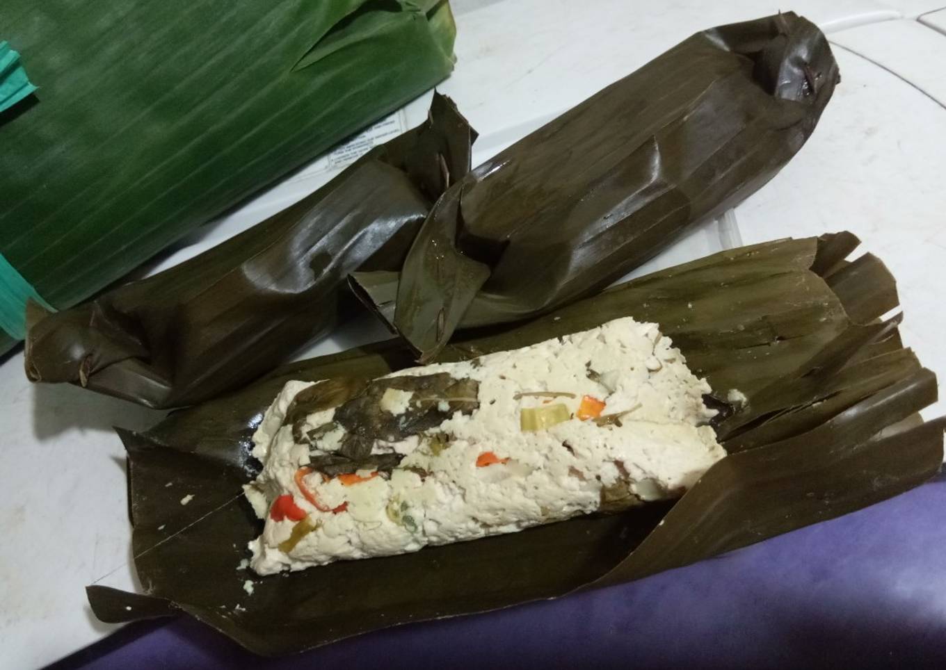 • Pepes Tahu Pedas Istimewa