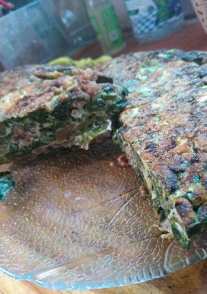 Una foto de Tortilla de acelga y carne picada