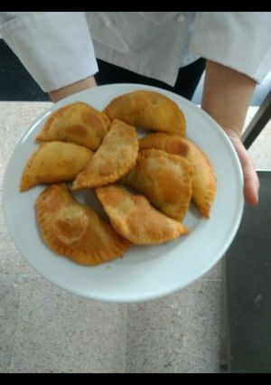 Una foto de Empanadas de carne ricas😊