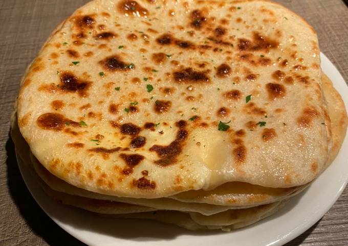 Les Naans Au Fromage De Aude’s Cooking - Cookpad