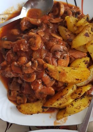عکسی از دستور خوراک قارچ و مرغ