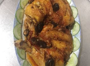 Hình của món Gà sốt nấm hương.