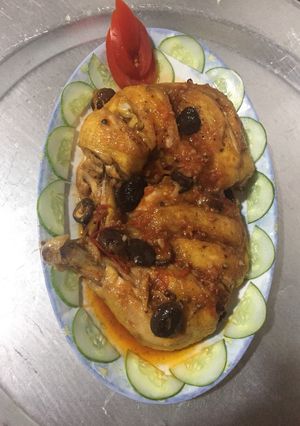 Hình của món Gà sốt nấm hương.