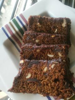 A picture of Zero Oil Carrots and Dates Flavor bomb cake.