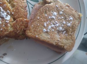 Una foto de Sándwich Montecristo Simplemente delicioso